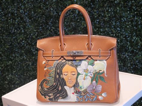 heart evangelista bag painting